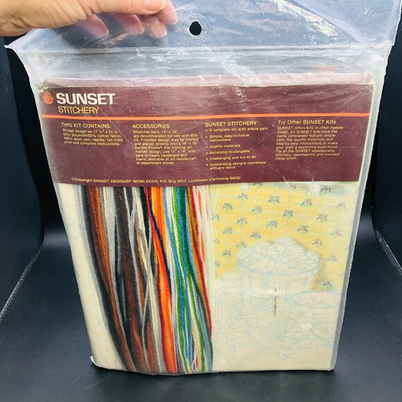1984 SUNSET STITCHERY Country Kitchen #2372 Vintage UNUSED Needlepoint Kit - Picture 7 of 10
